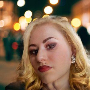 Meet your Posher, Toni